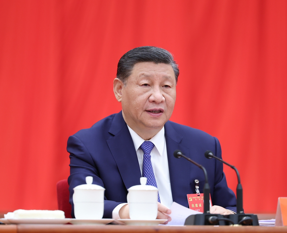 习近平：锲而不舍落实中央八项规定精神，以优良党风引领社风民风